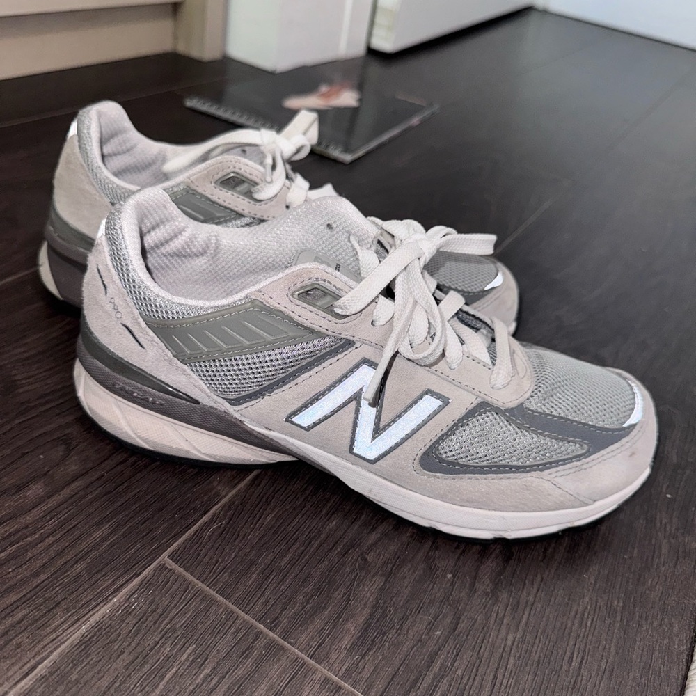 New Balance Gray and White Sneakers 90s